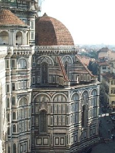 Photo of the side of the Duomo